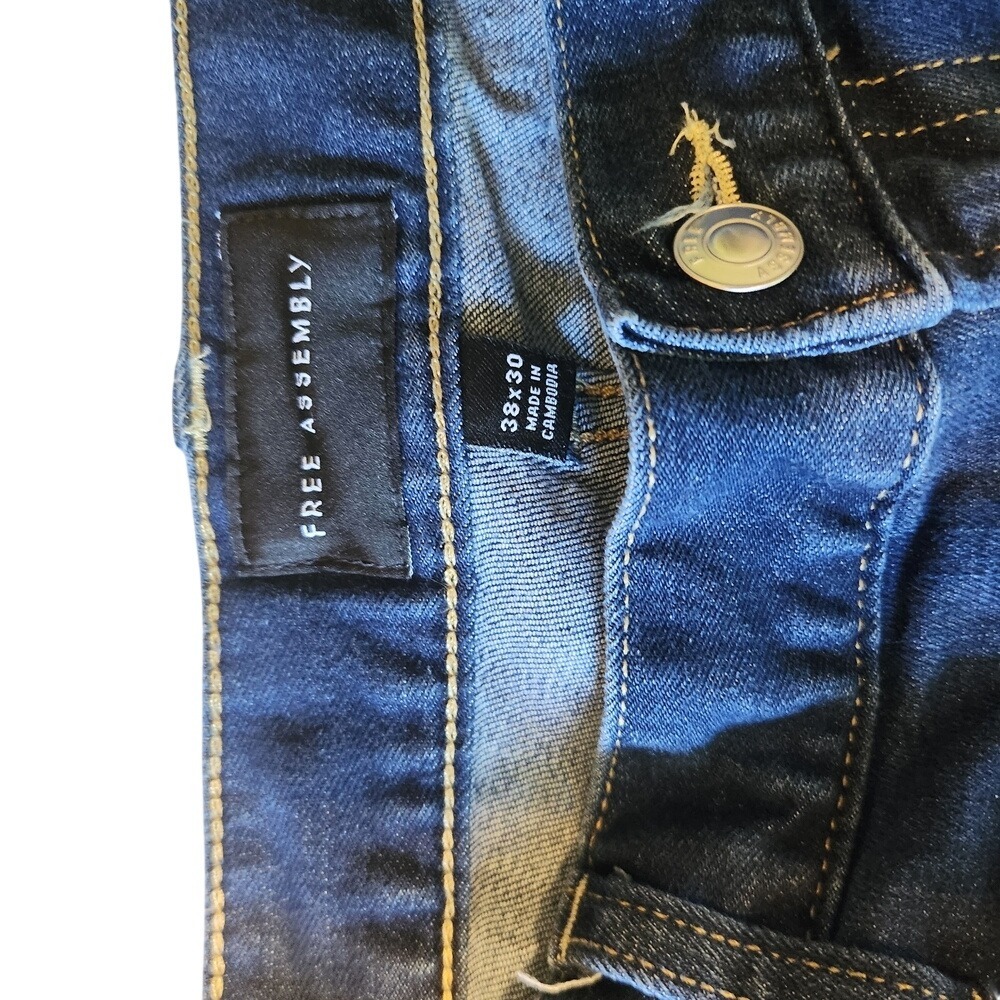 Free Assembly Mens Blue Wash Denim Jeans Size 38x30 Straight Fit Casual - Picture 2 of 3